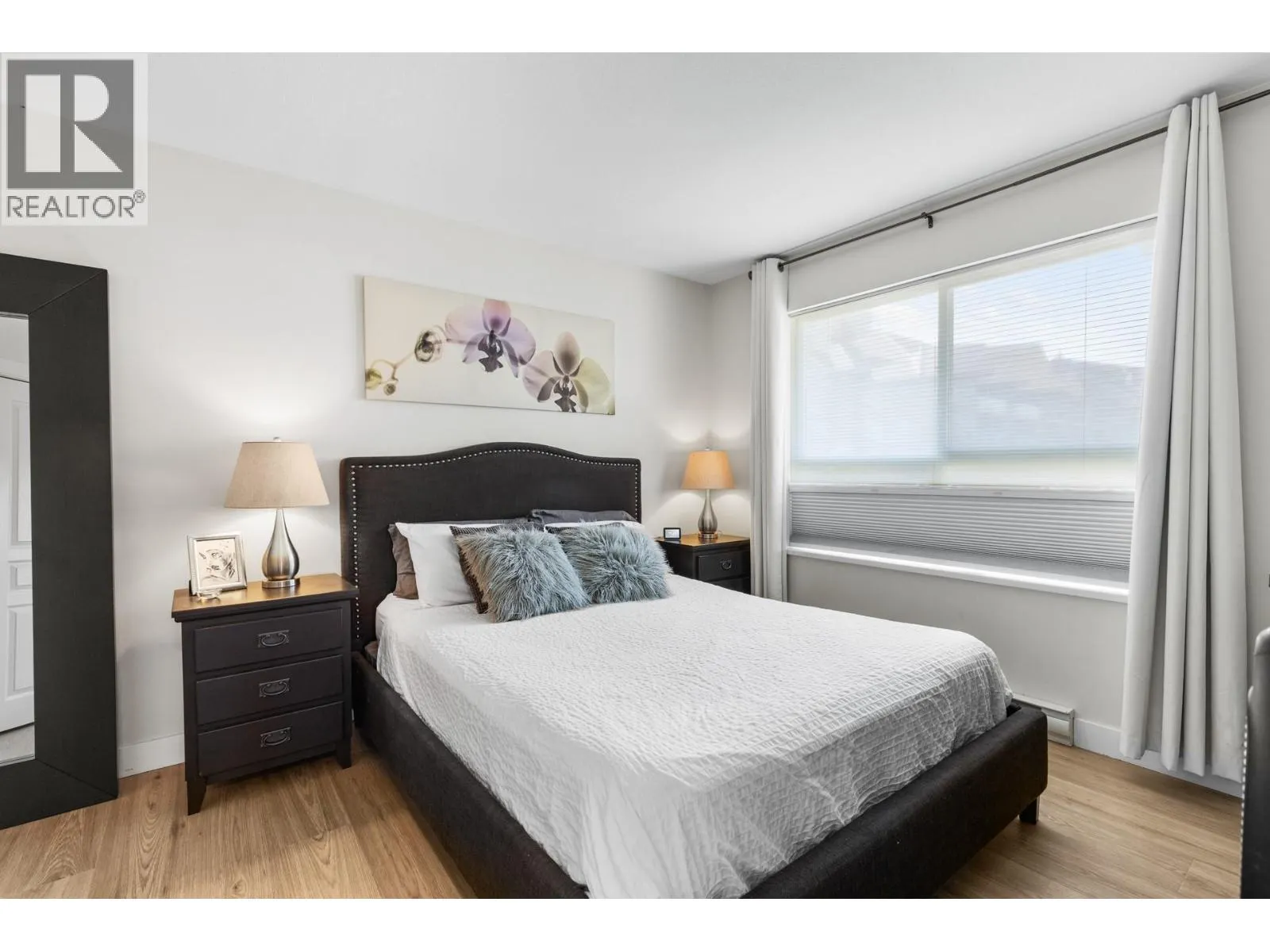 1083 Sunset Drive Unit# 406