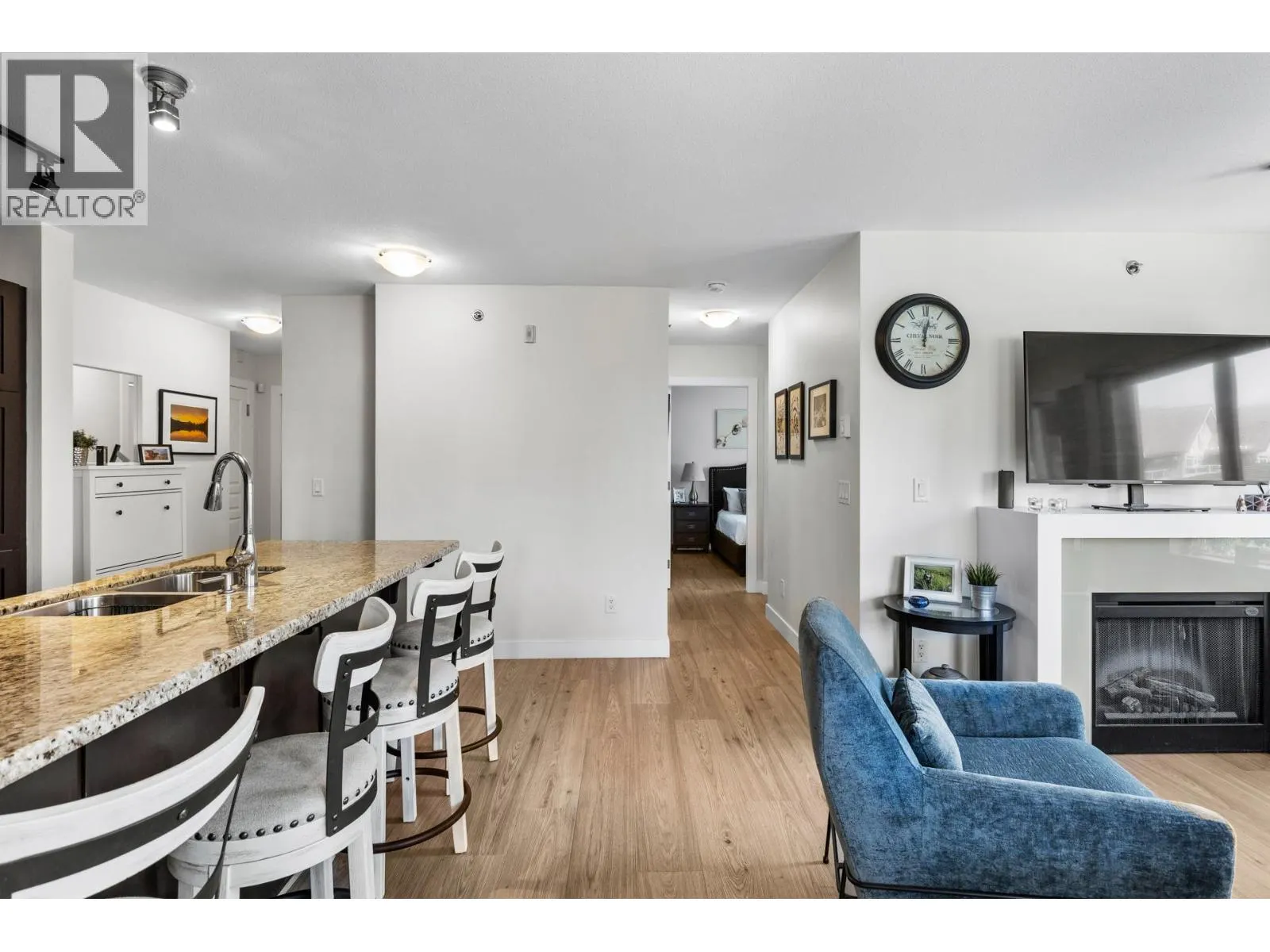 1083 Sunset Drive Unit# 406