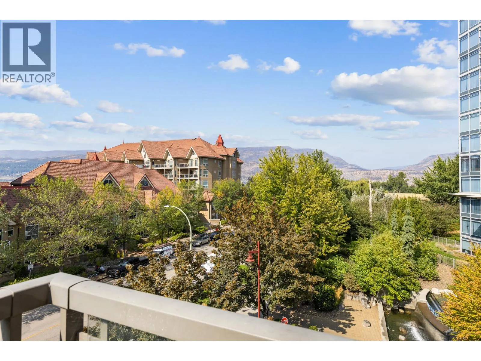 1083 Sunset Drive Unit# 406
