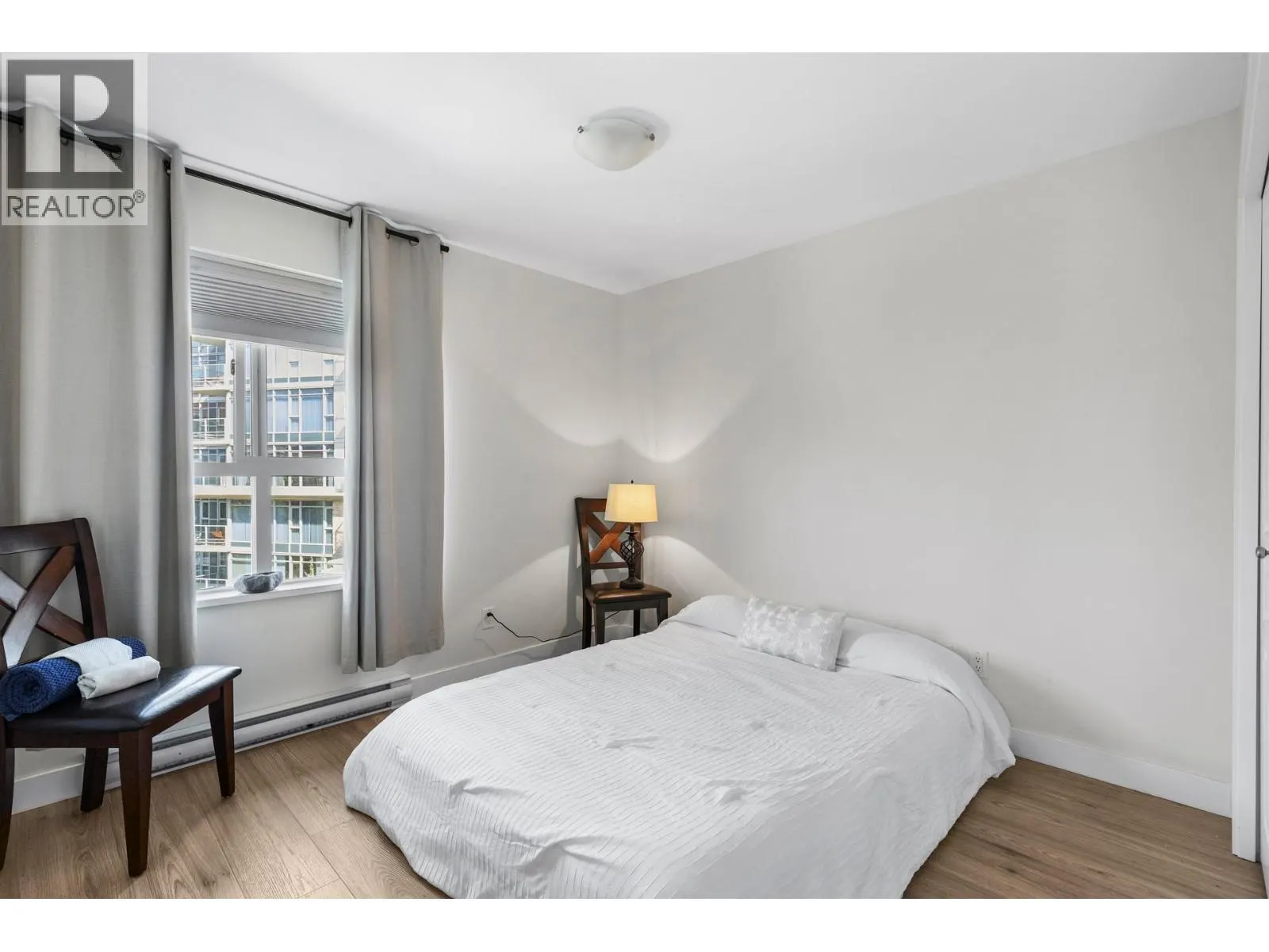 1083 Sunset Drive Unit# 406