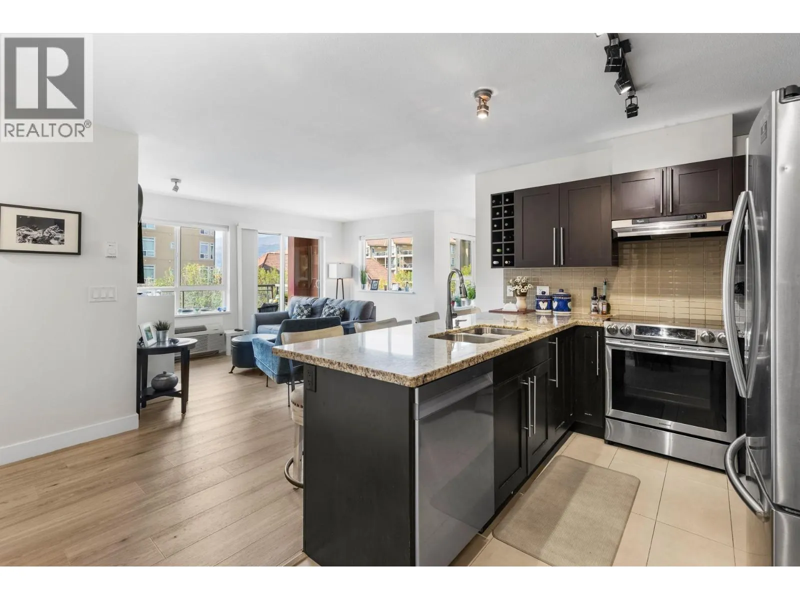 1083 Sunset Drive Unit# 406