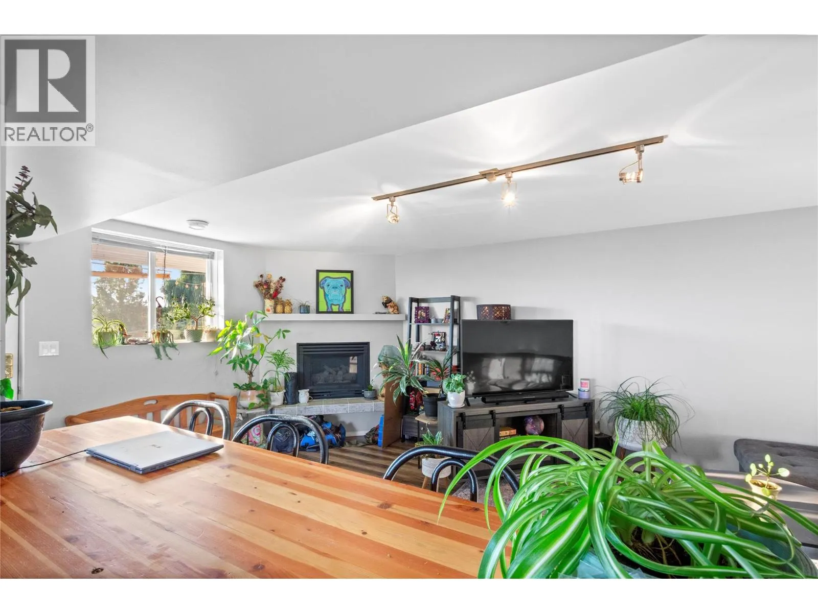 4295 NORTH NARAMATA Road