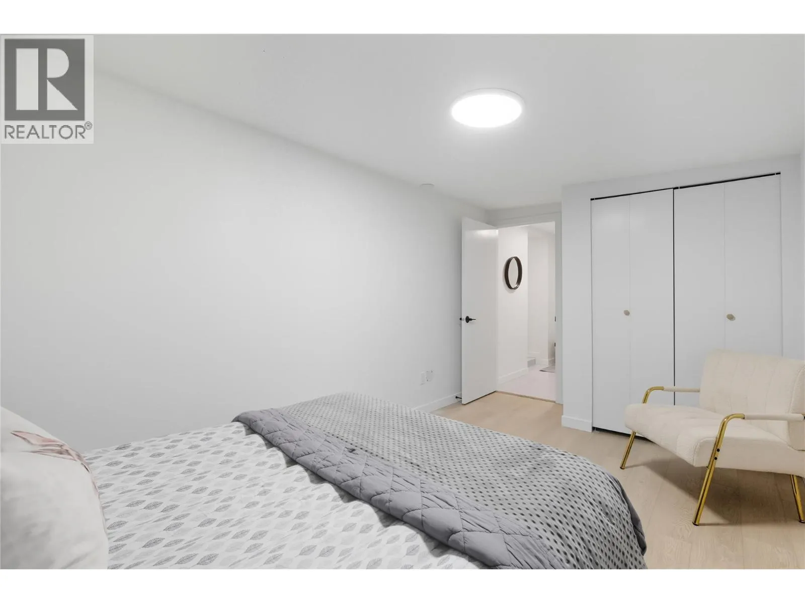 4564 Summer Road Unit# 15