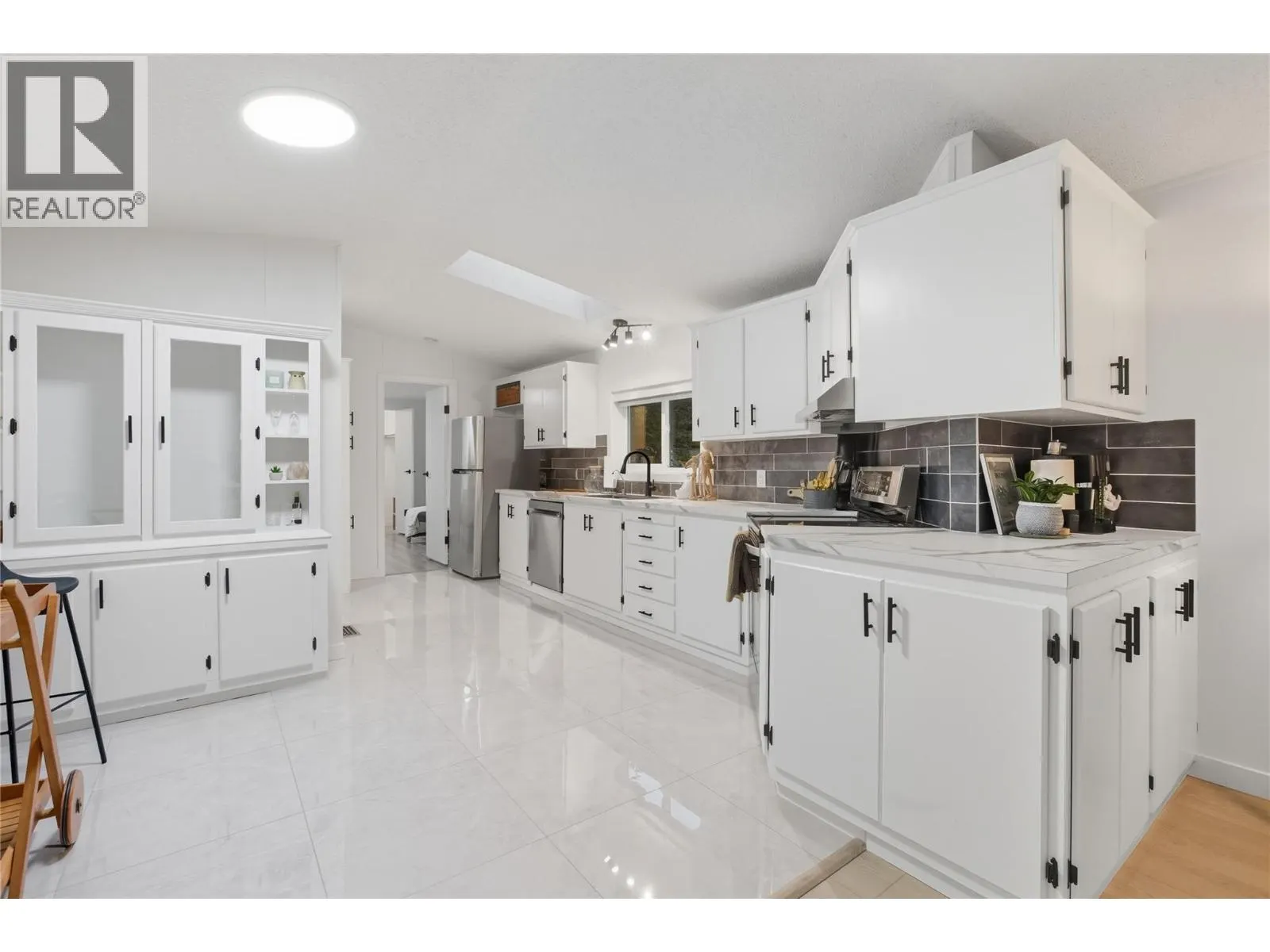 4564 Summer Road Unit# 15