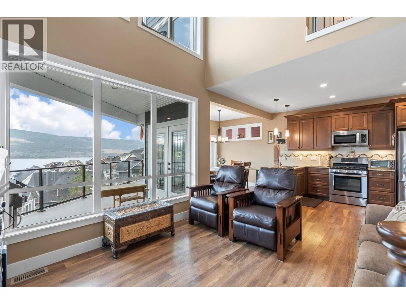 6754 La Palma Loop