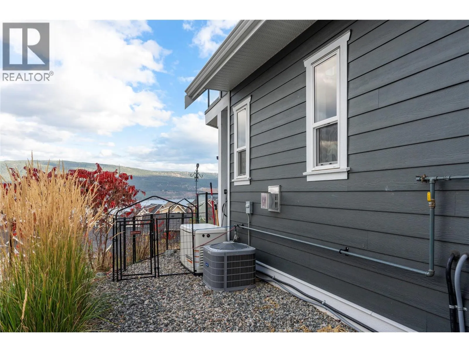 6754 La Palma Loop
