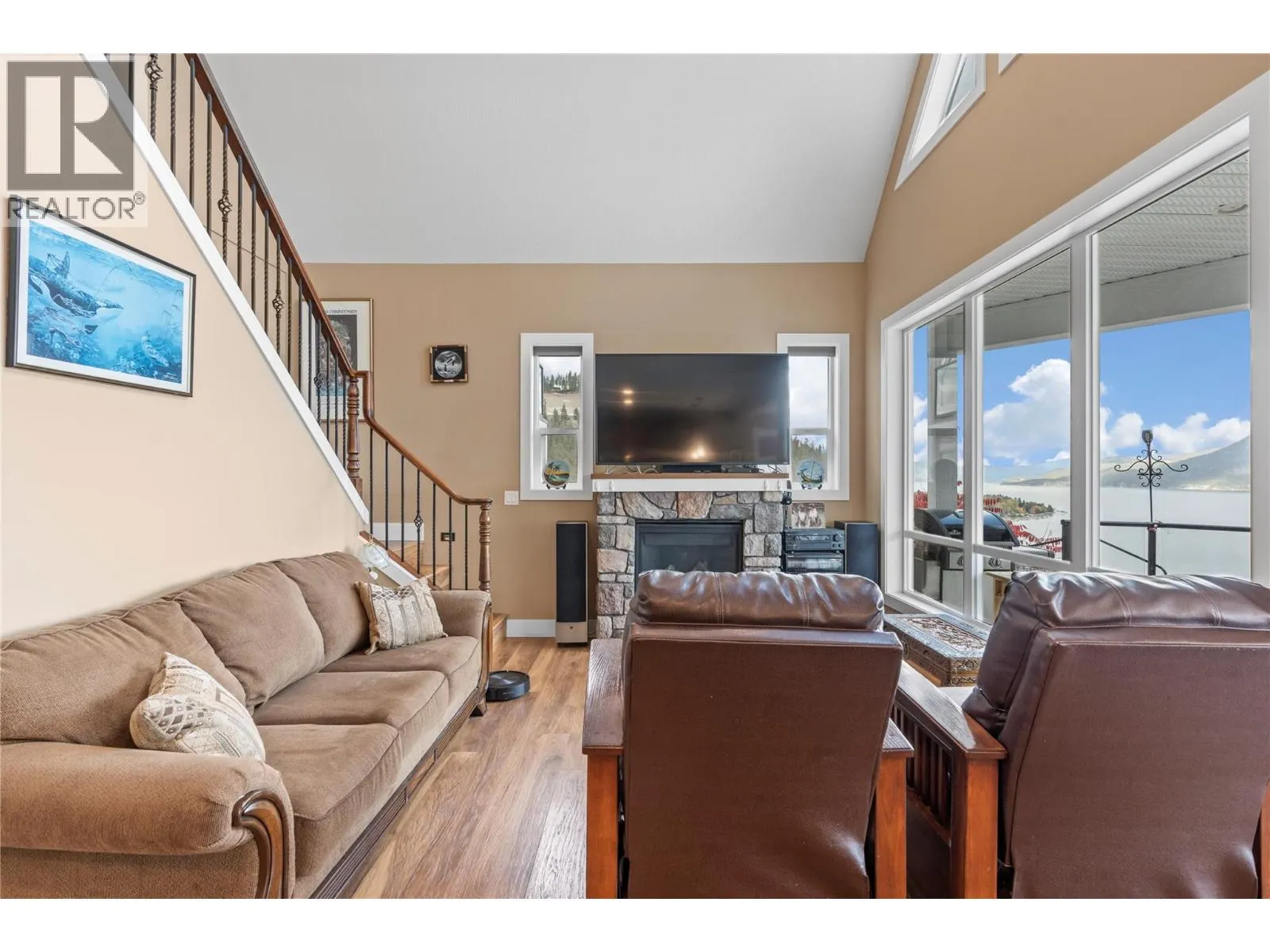 6754 La Palma Loop