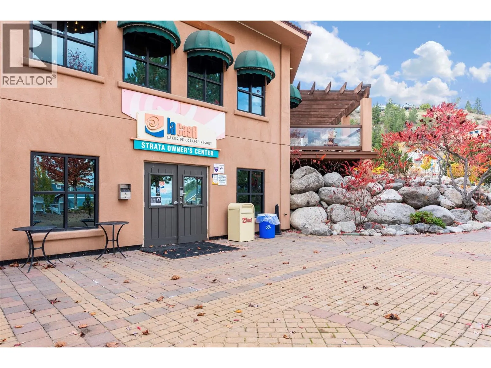 6754 La Palma Loop