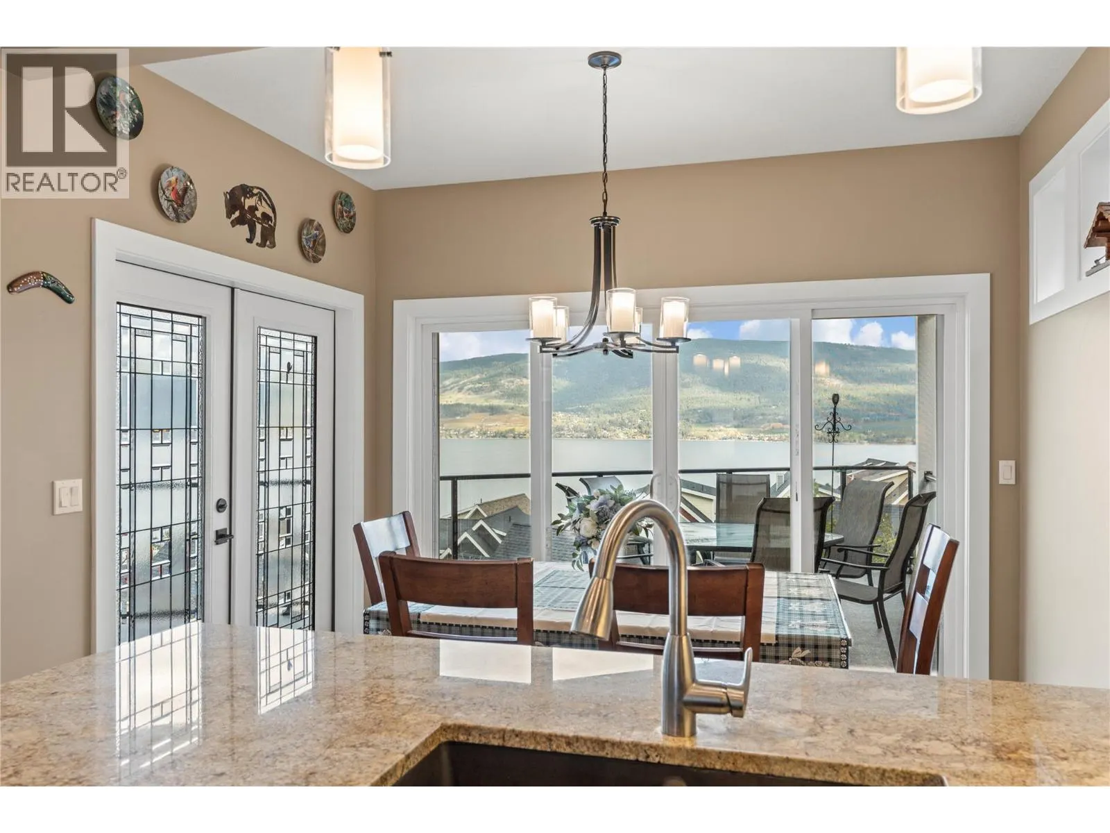 6754 La Palma Loop