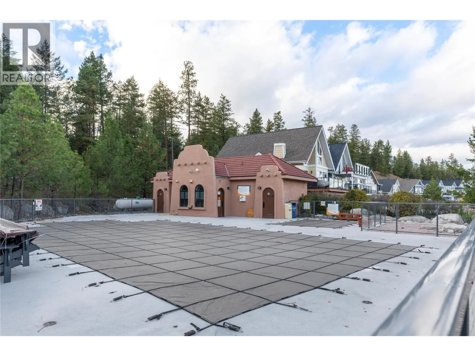 6754 La Palma Loop