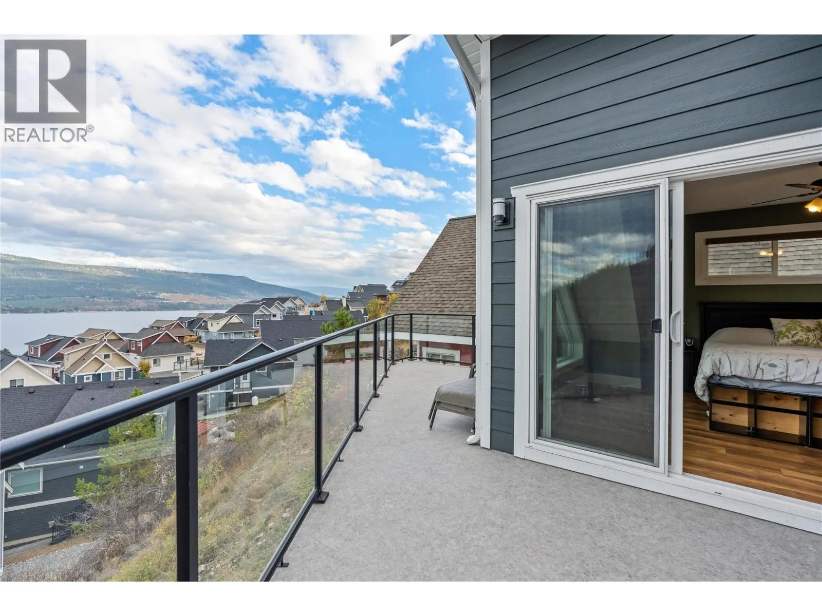 6754 La Palma Loop