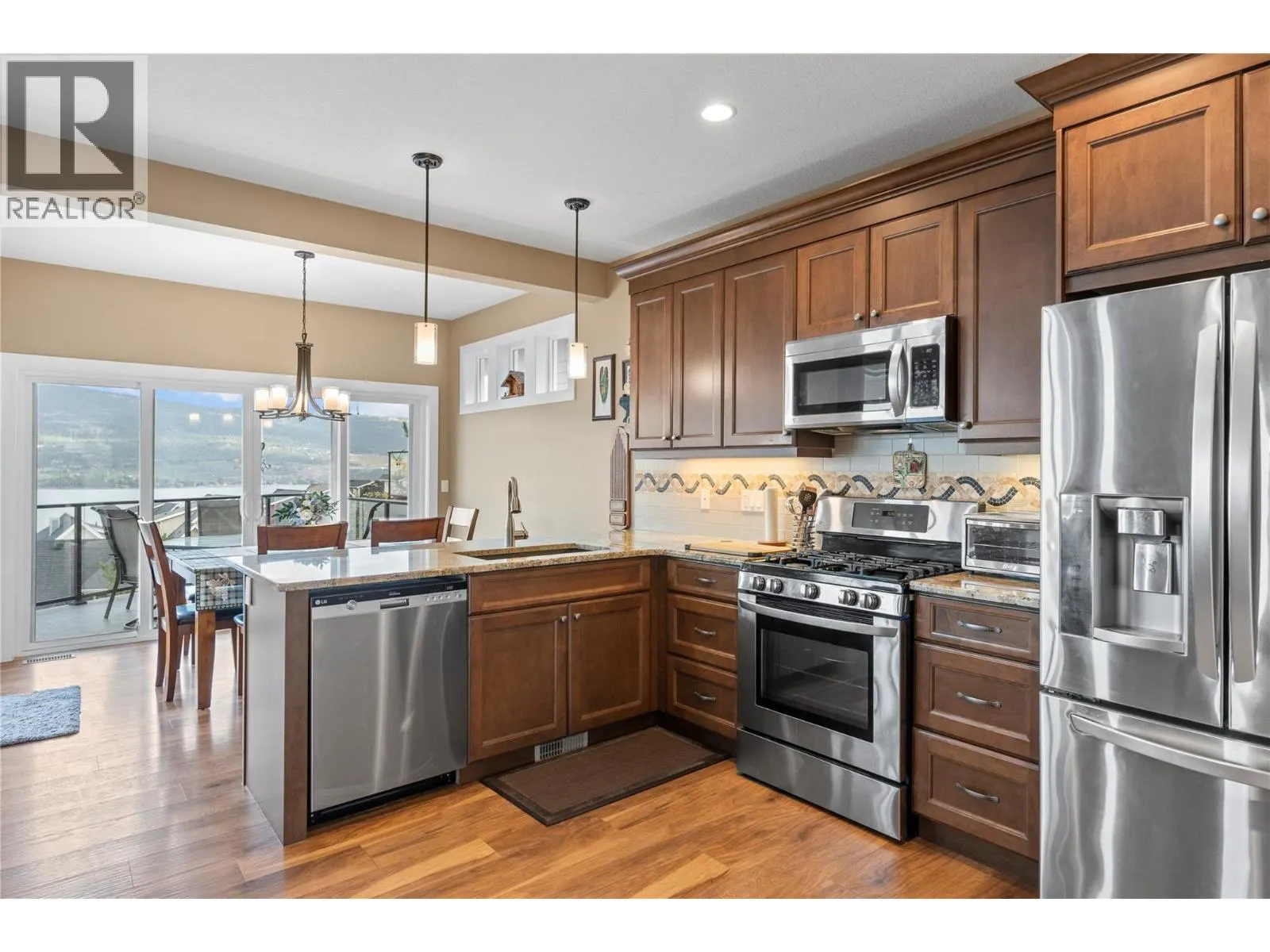 6754 La Palma Loop