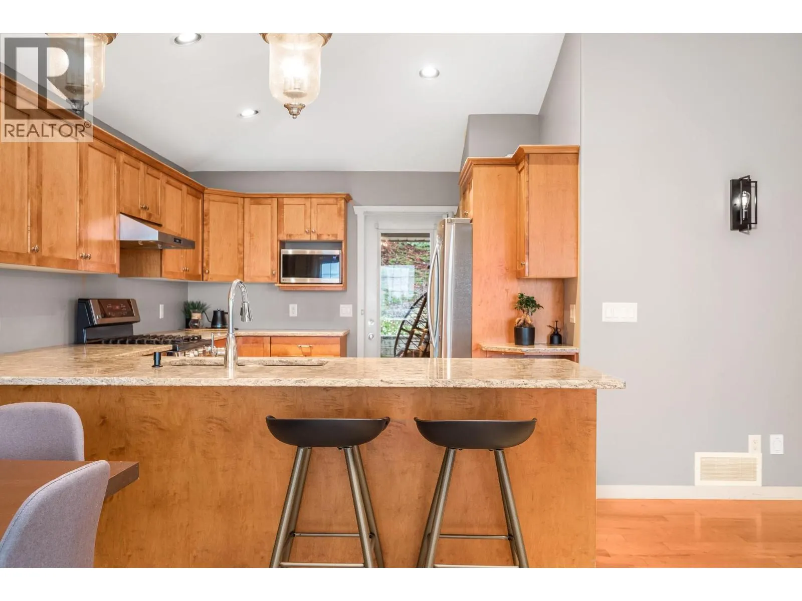 4979 Windsong Crescent