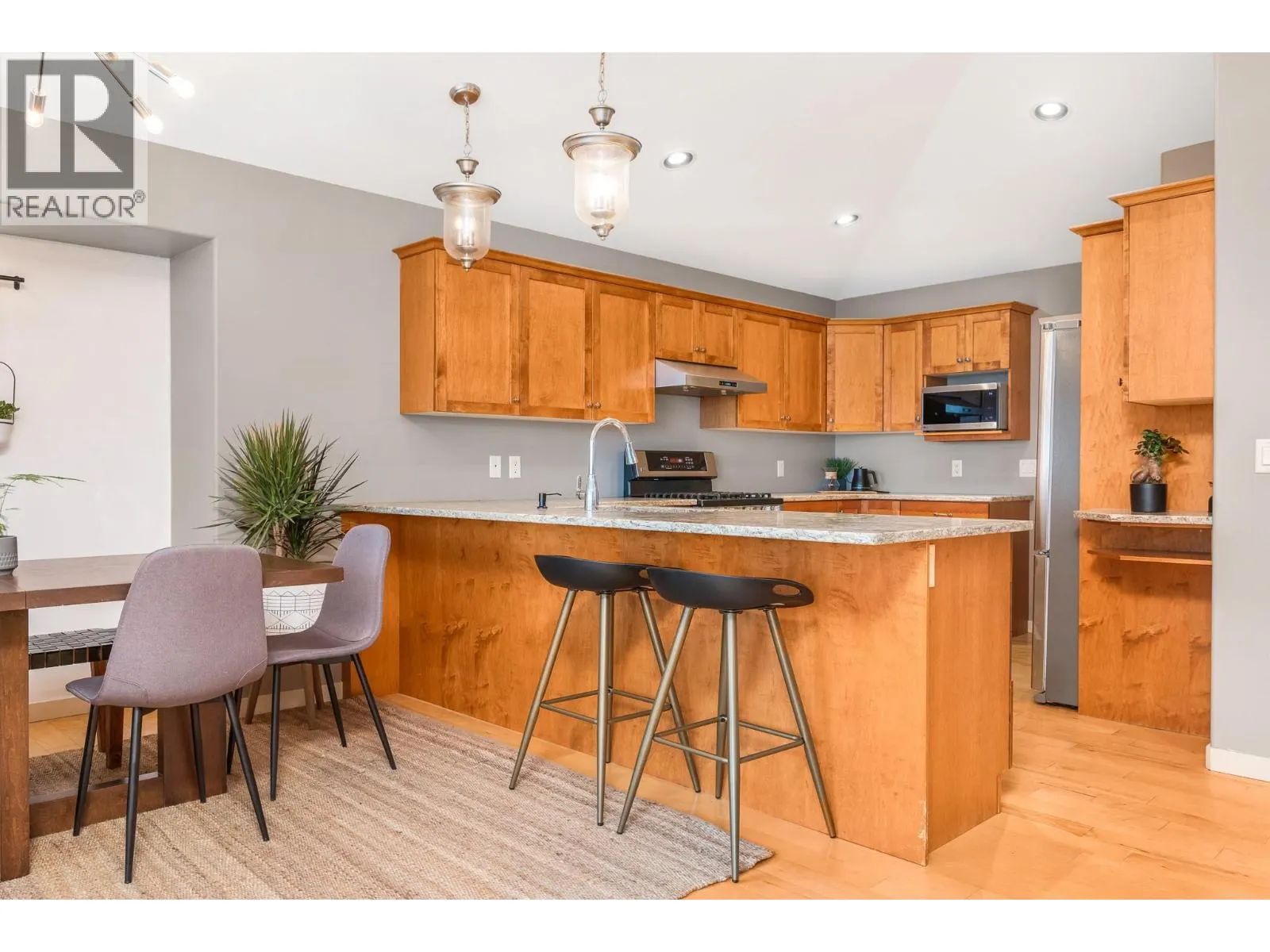 4979 Windsong Crescent