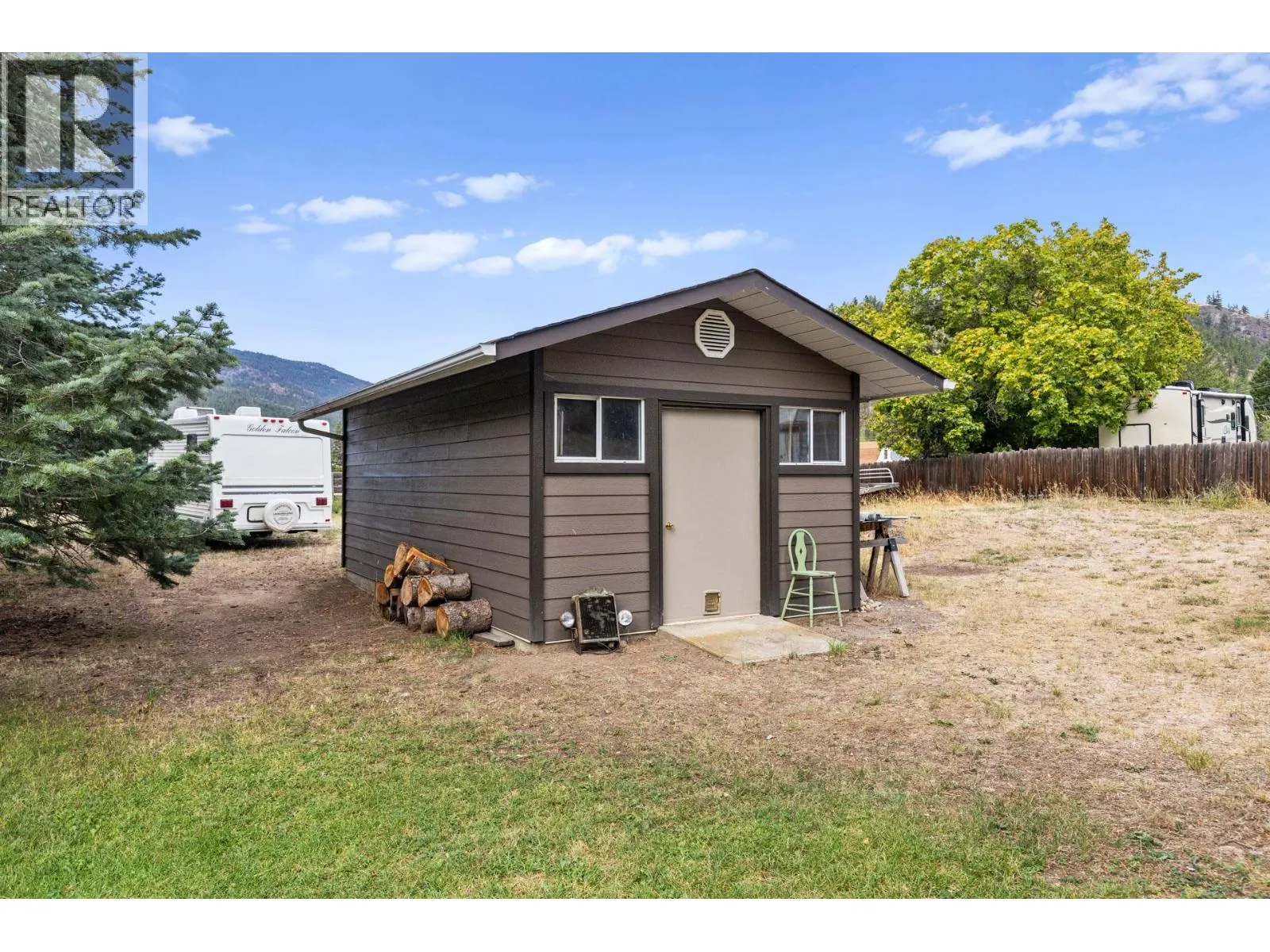 602 Johnson Crescent