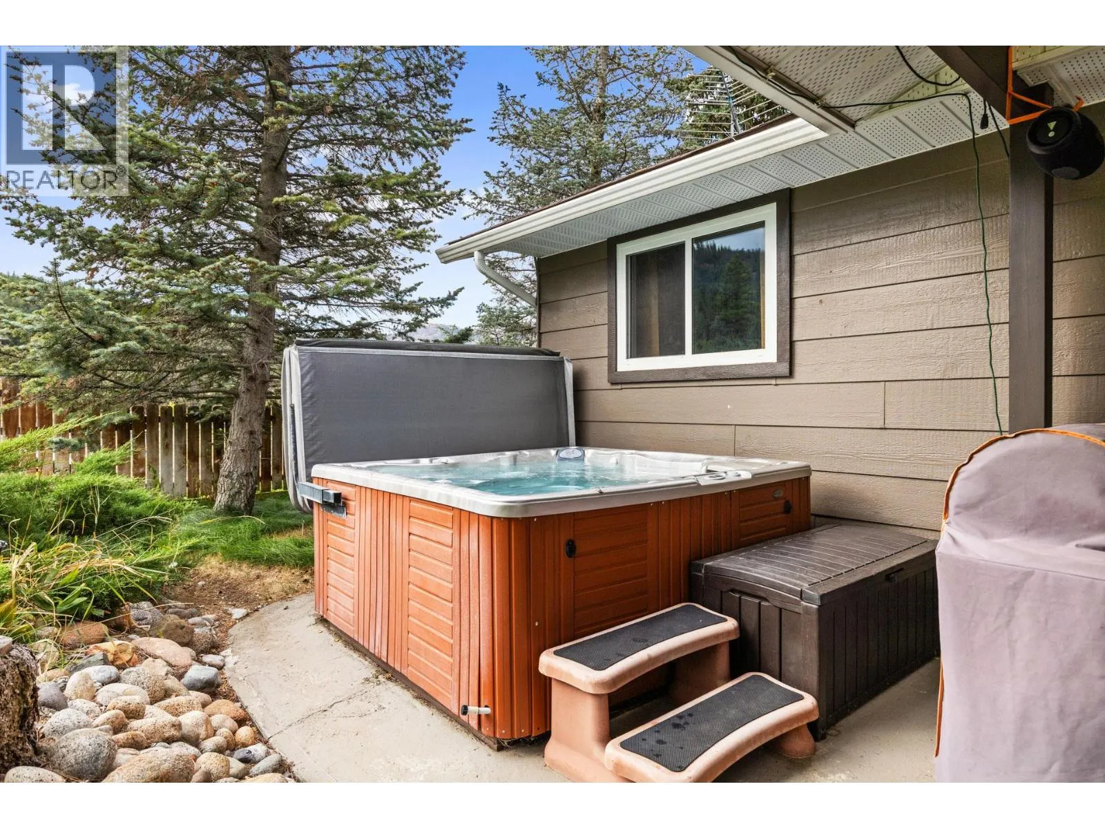 602 Johnson Crescent