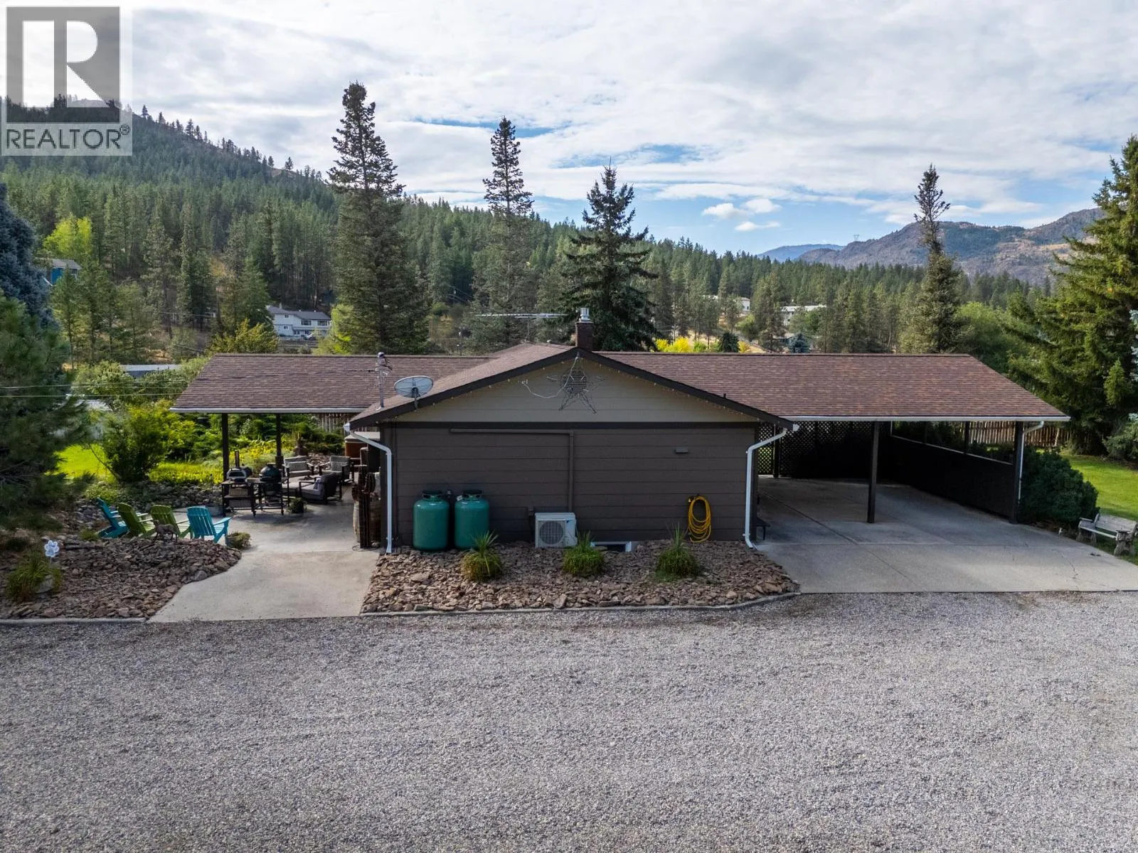 602 Johnson Crescent