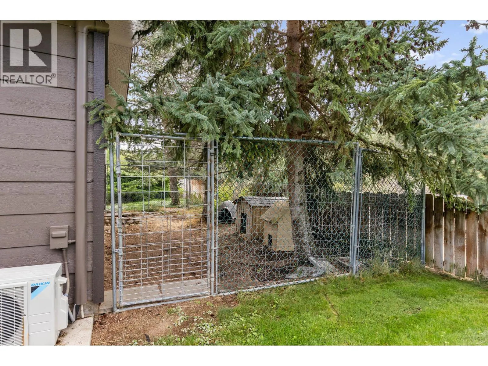 602 Johnson Crescent