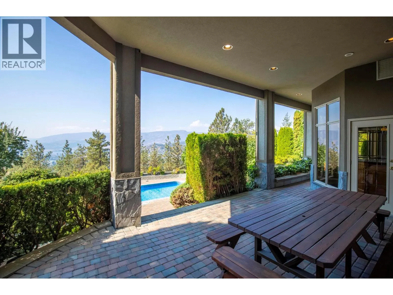 960 Skeena Drive