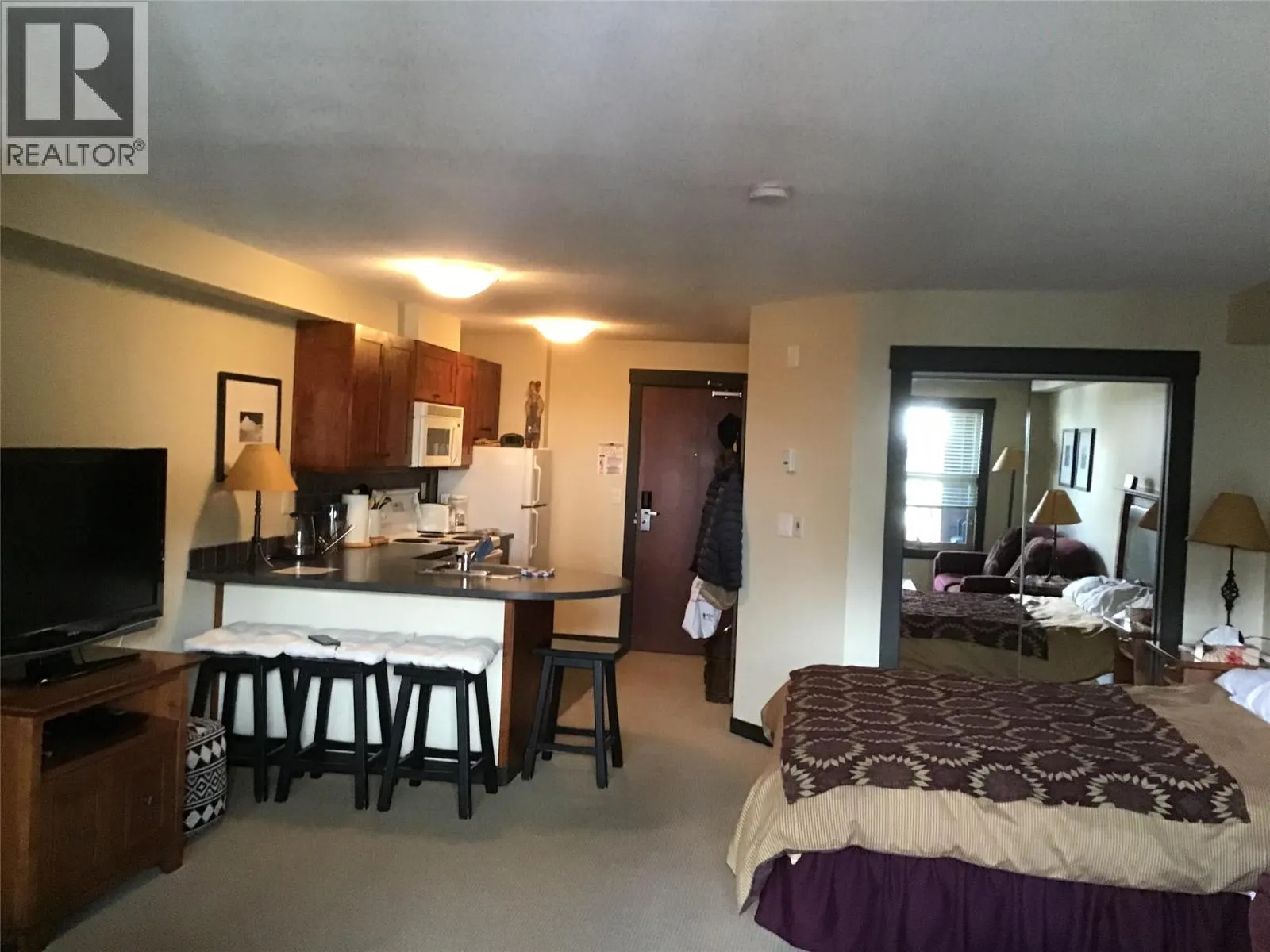 2070 SUMMIT Drive Unit# 311B