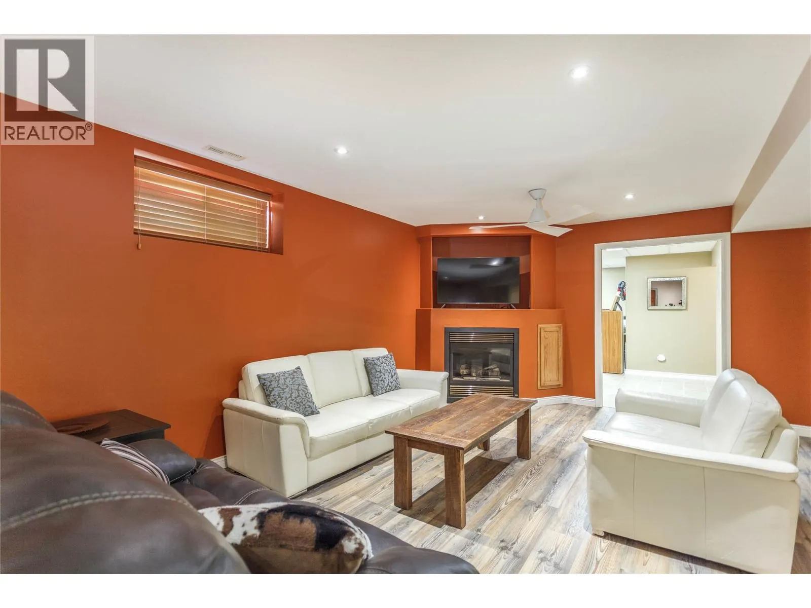 2675 Pine Avenue Unit# 4