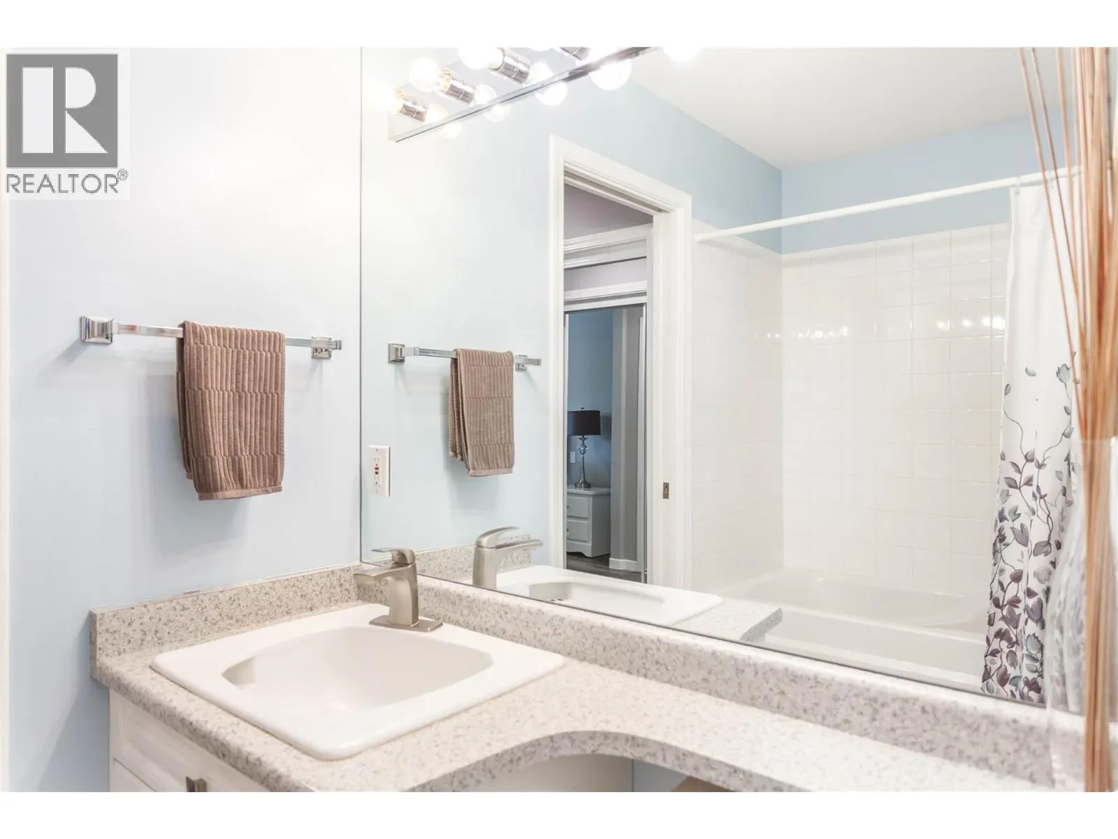 2675 Pine Avenue Unit# 4