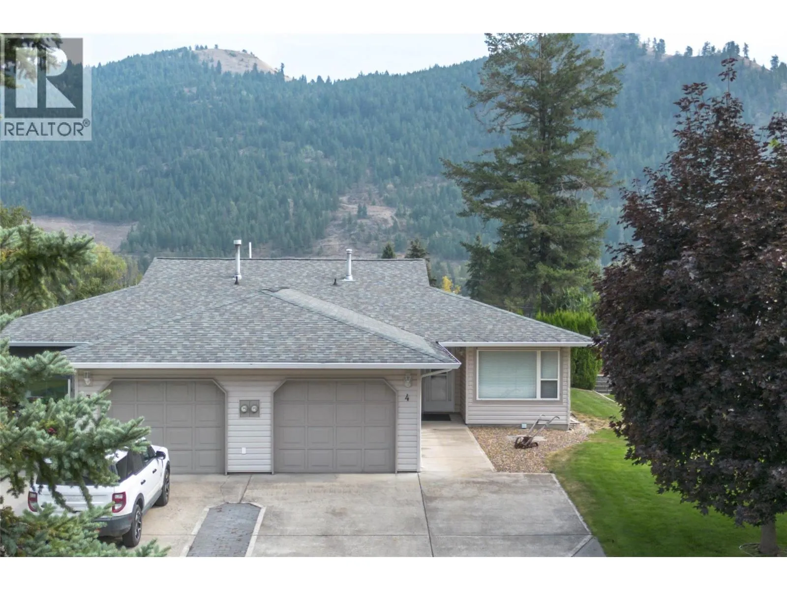 2675 Pine Avenue Unit# 4