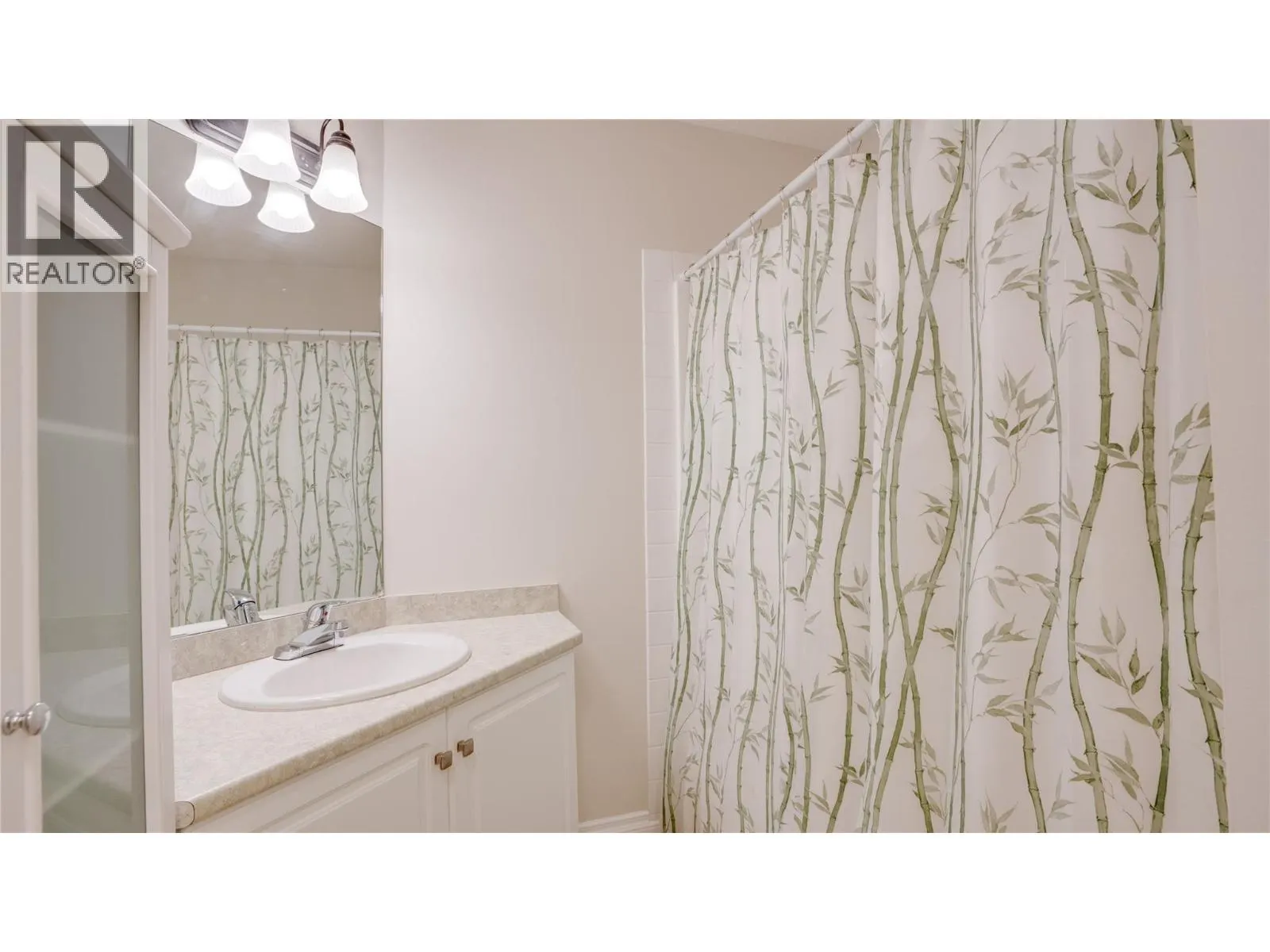 1002 Riverside Avenue Unit# 111