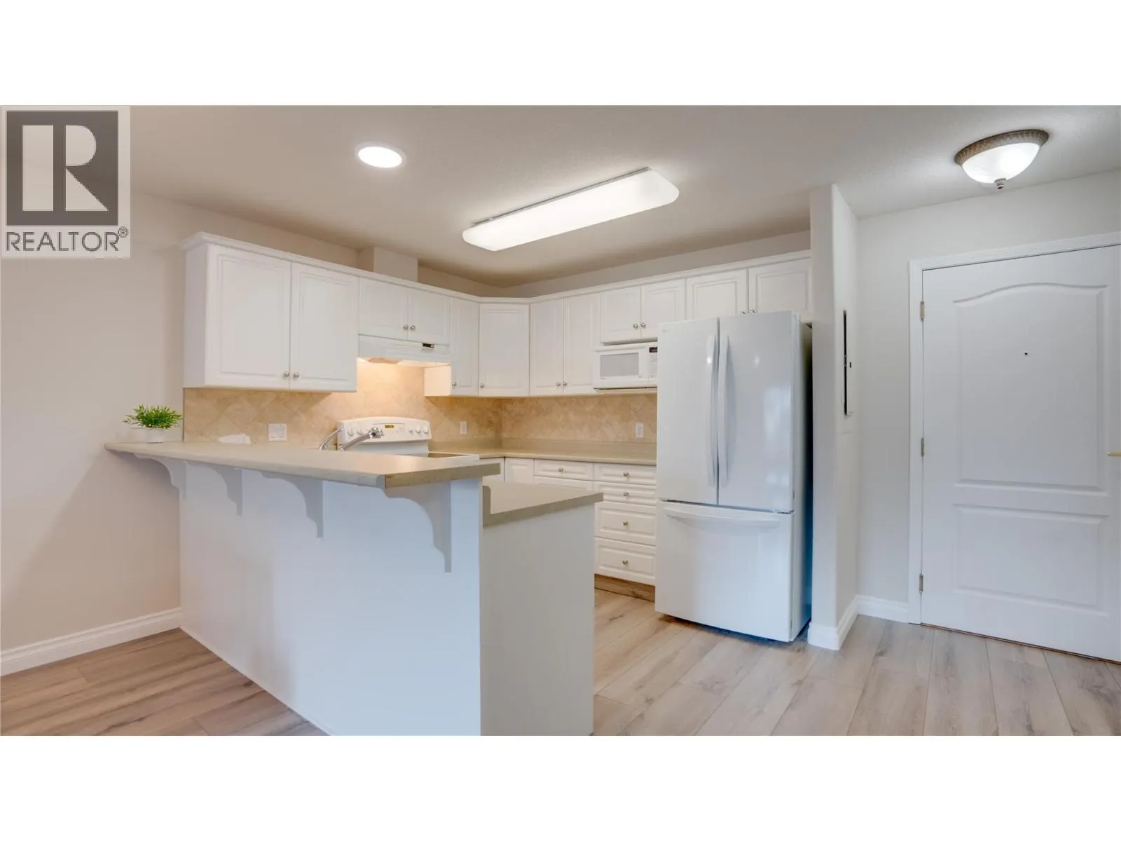 1002 Riverside Avenue Unit# 111