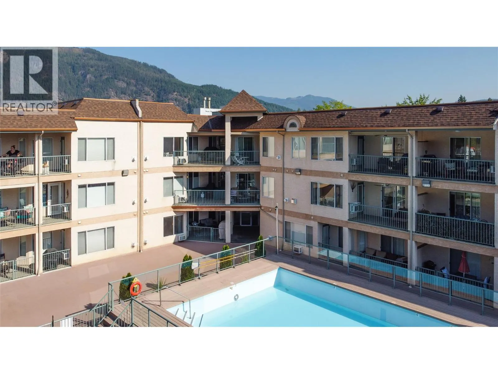 1002 Riverside Avenue Unit# 111