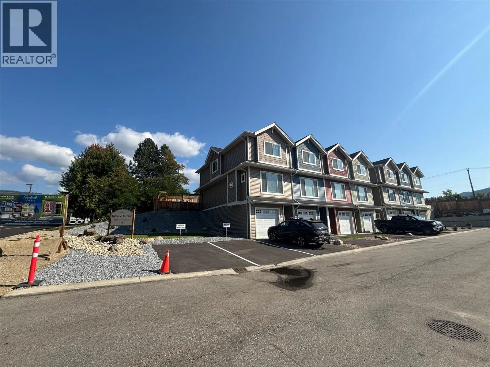 1910 11 Avenue NE Unit# 4