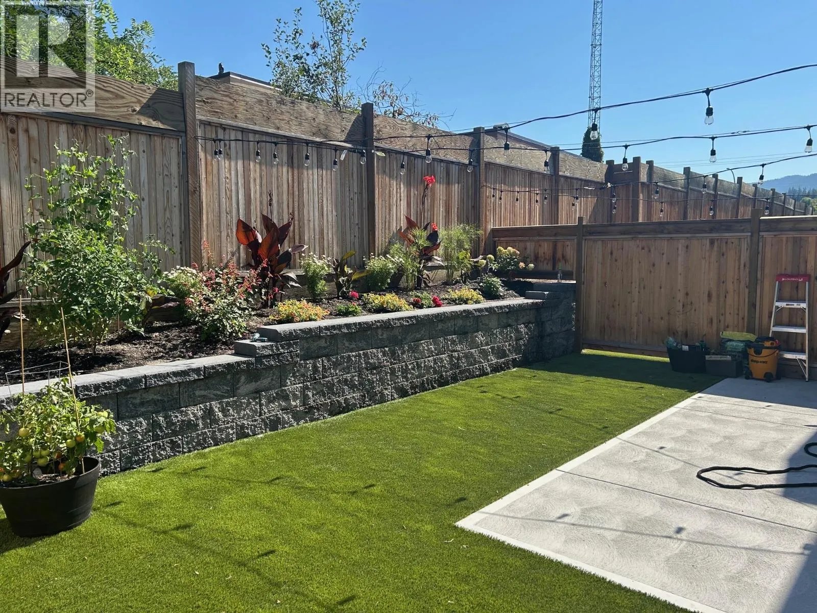 1910 11 Avenue NE Unit# 4
