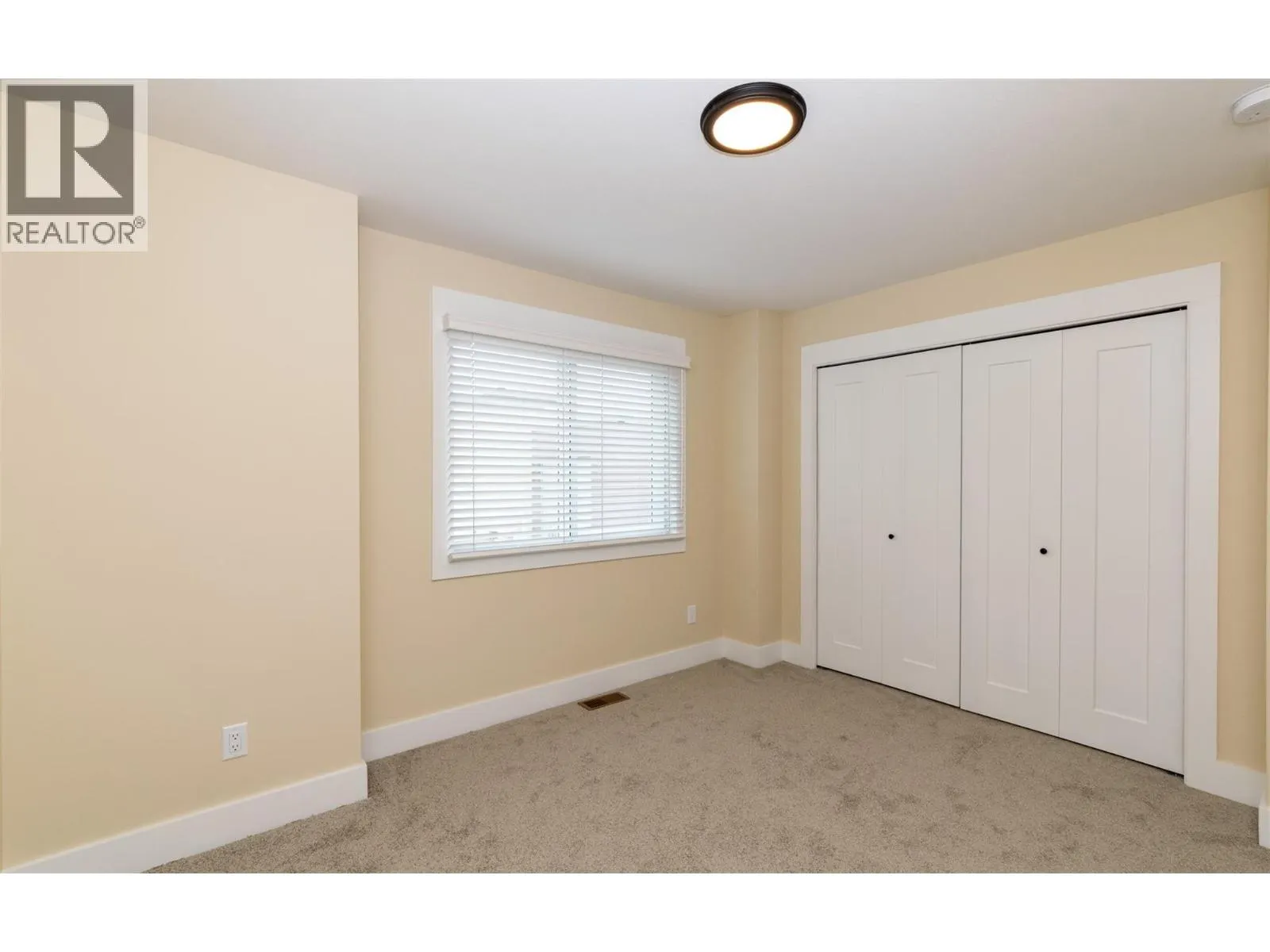 1910 11 Avenue NE Unit# 4