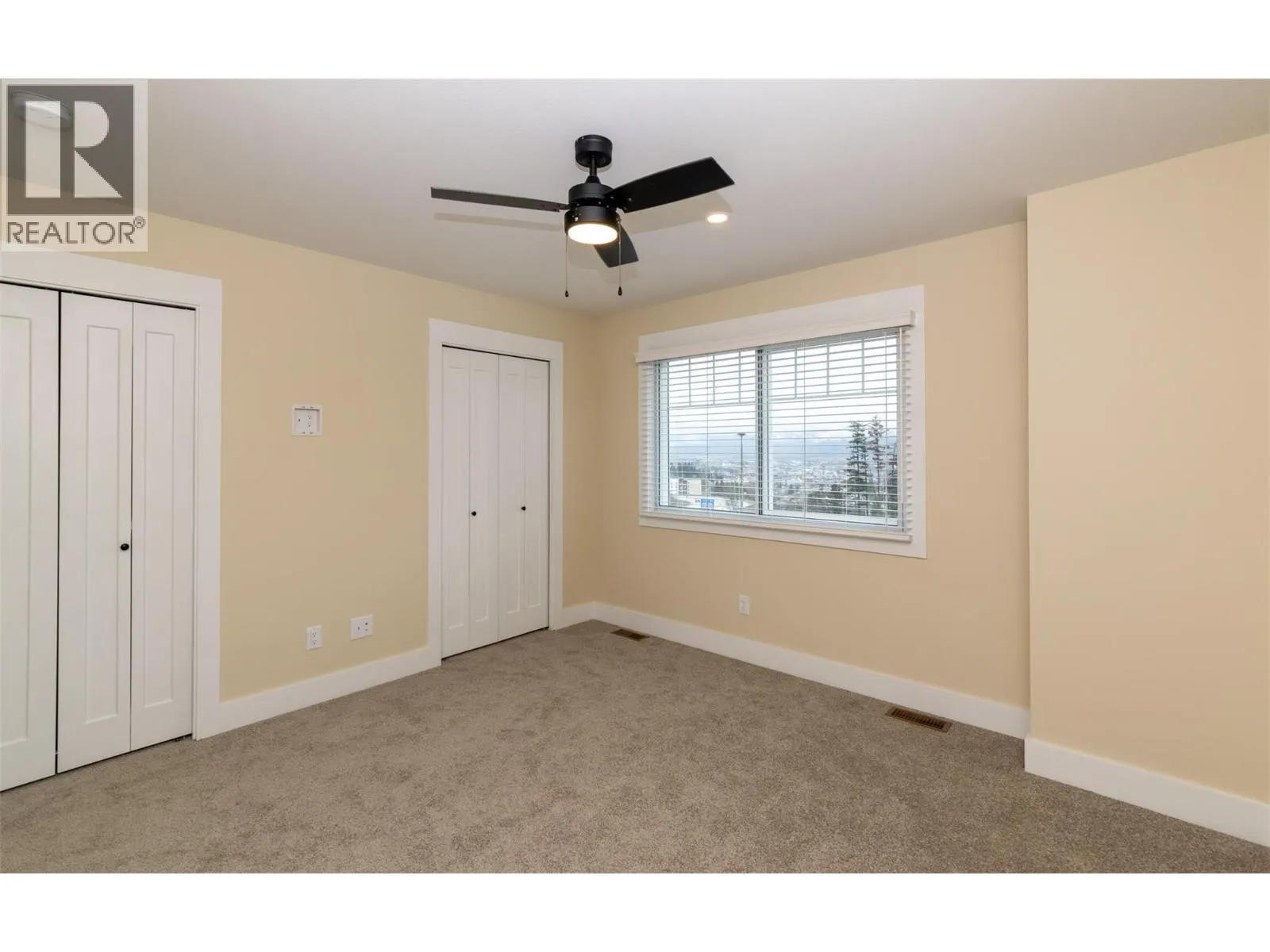 1910 11 Avenue NE Unit# 4