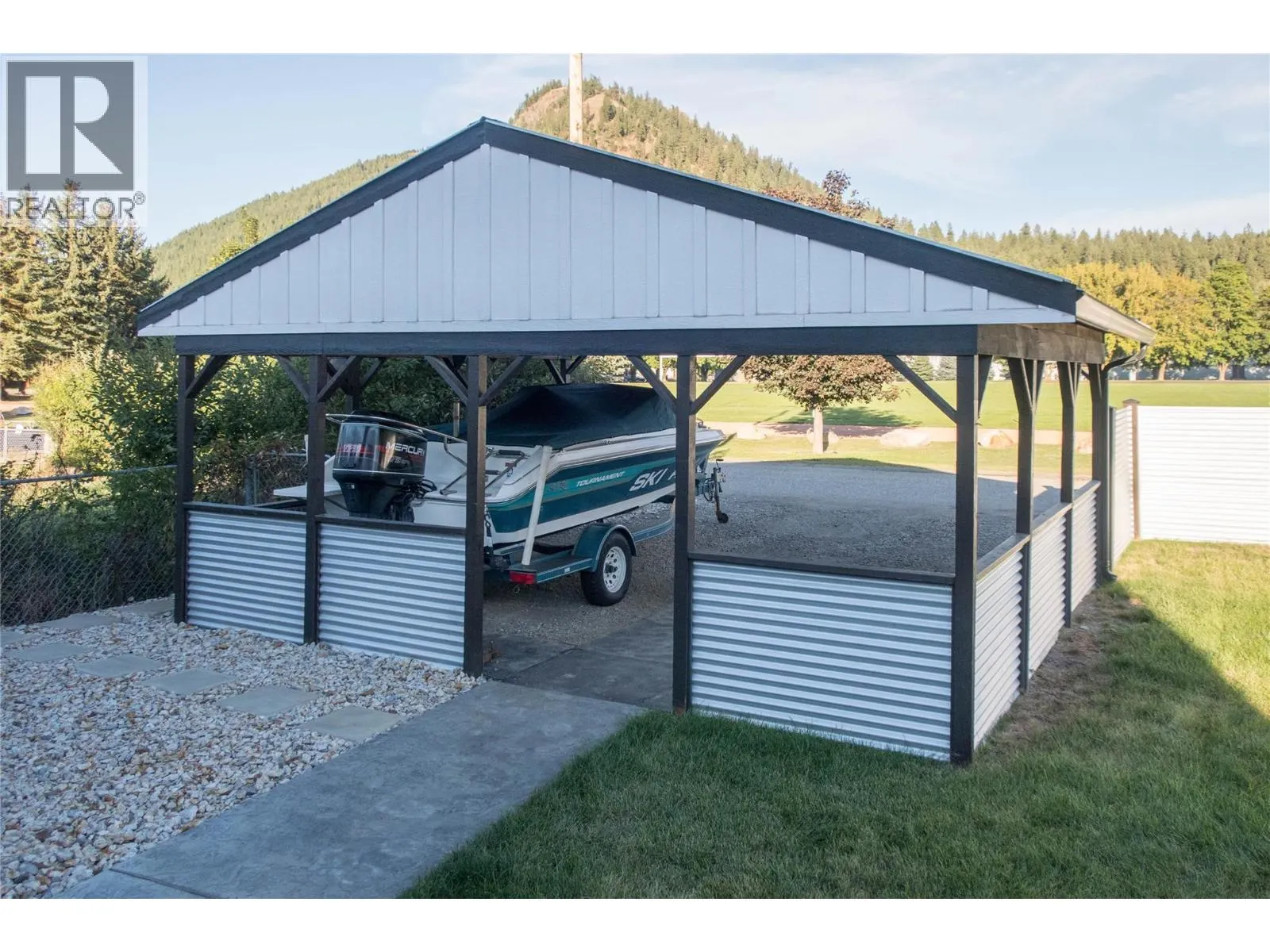 2253 Shuswap Avenue