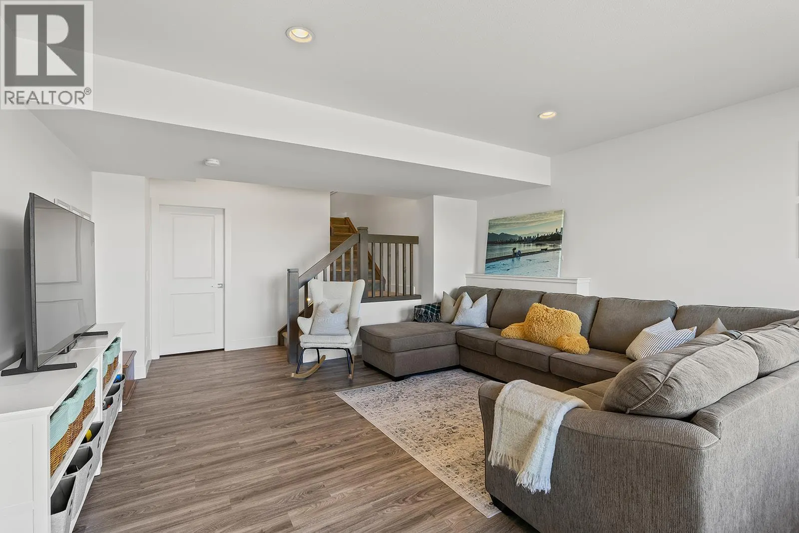 1174 Goldfinch Place