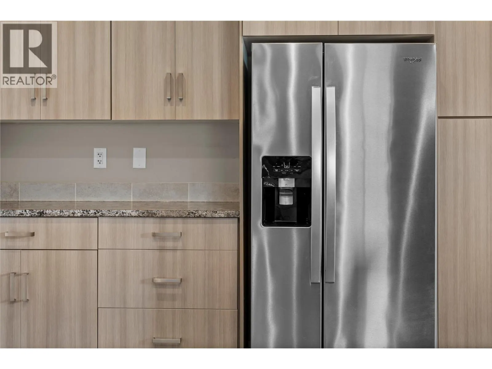 2569 spring bank Avenue