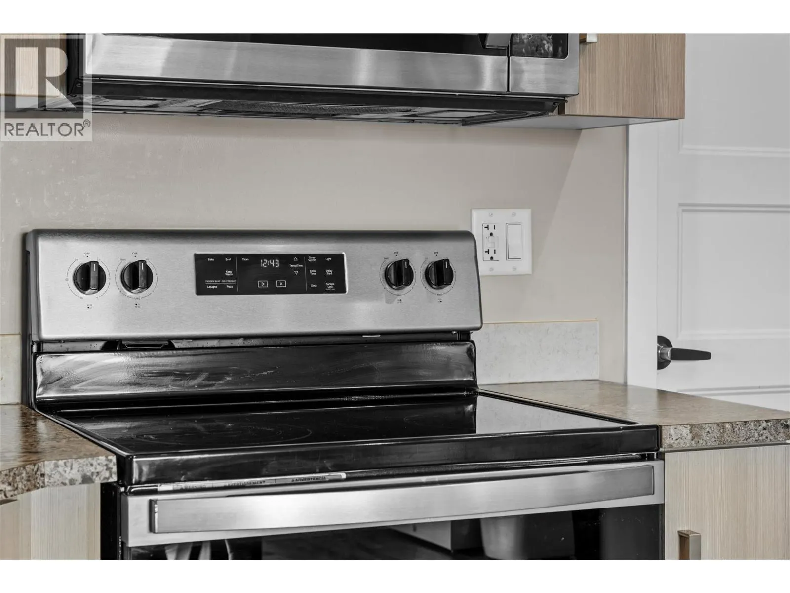 2569 spring bank Avenue