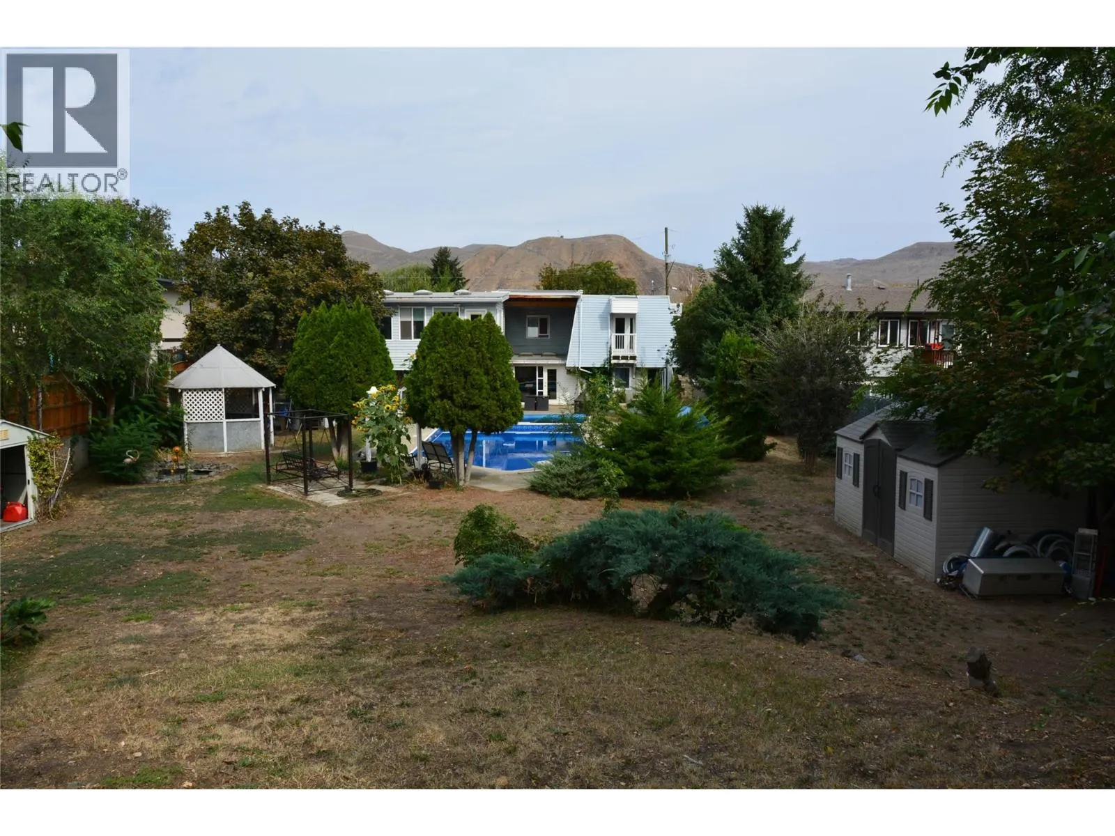 2225 BARBARA Avenue