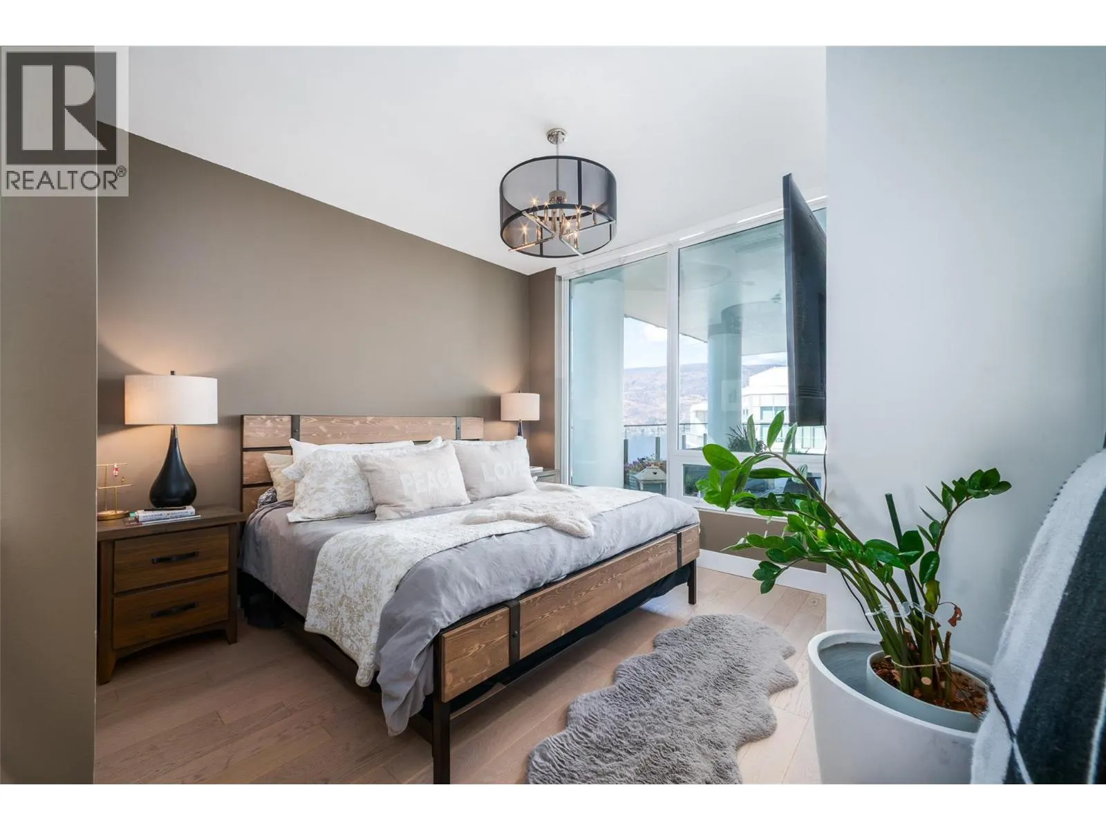 1191 Sunset Drive Unit# 3006