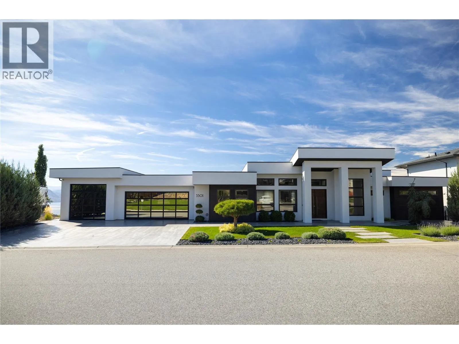 3301 Vineyard View Drive