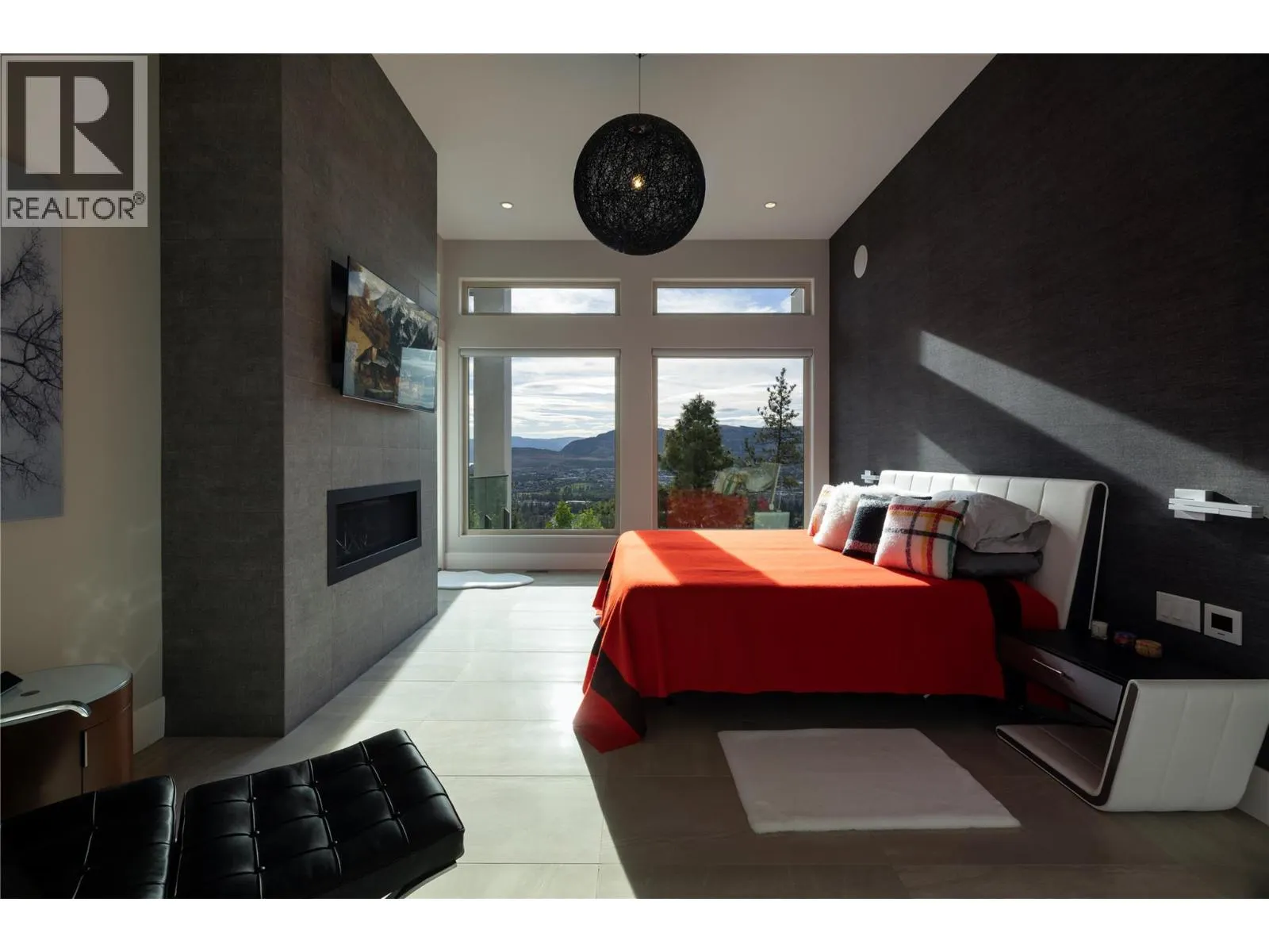 3301 Vineyard View Drive