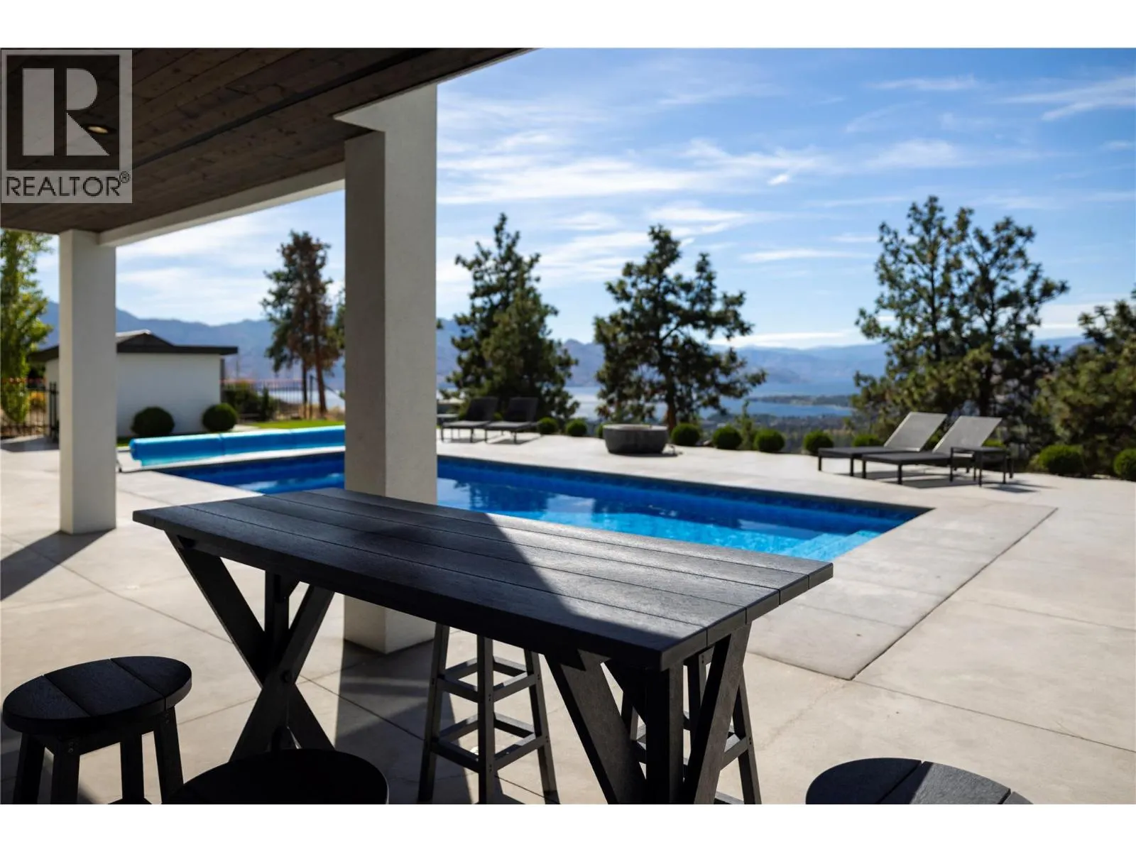 3301 Vineyard View Drive