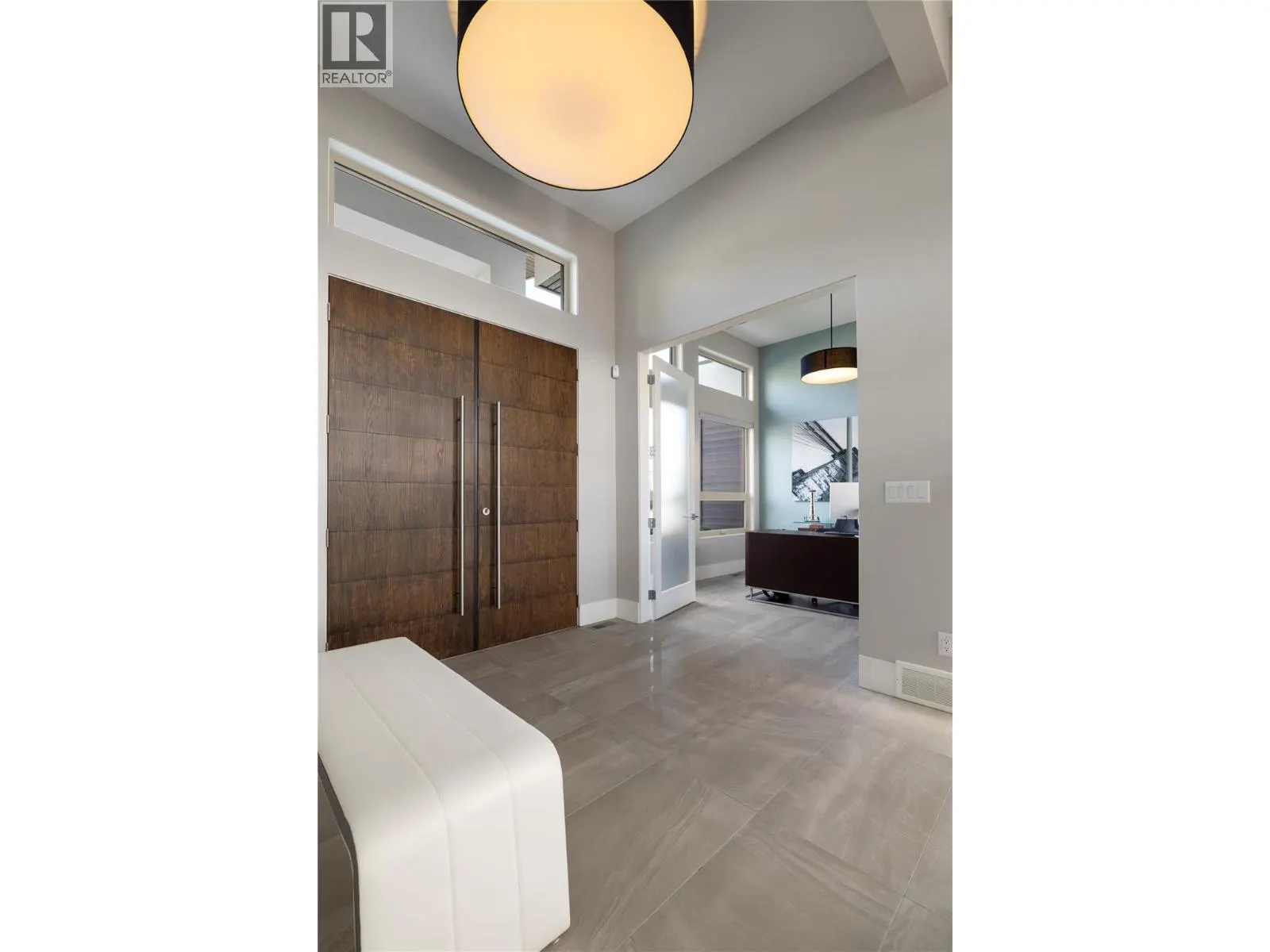 3301 Vineyard View Drive