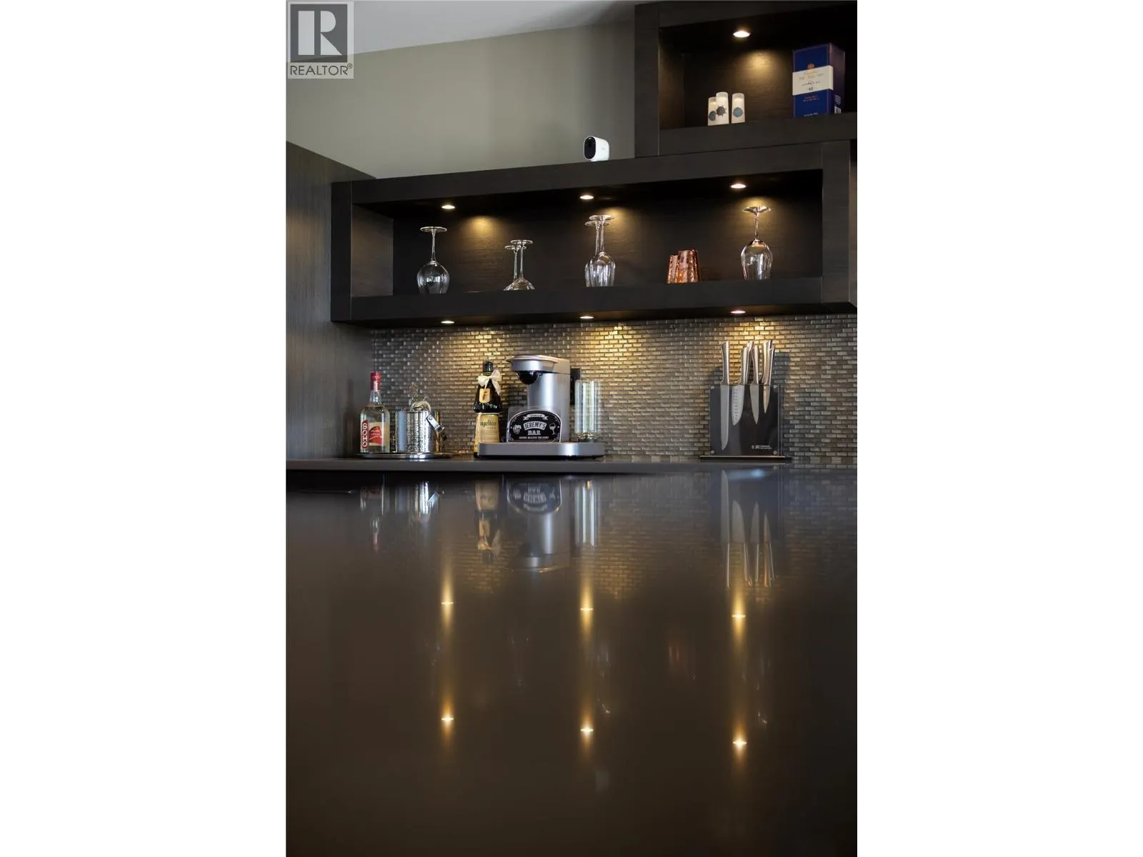3301 Vineyard View Drive