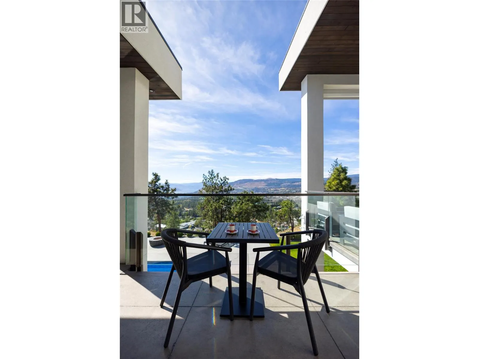 3301 Vineyard View Drive