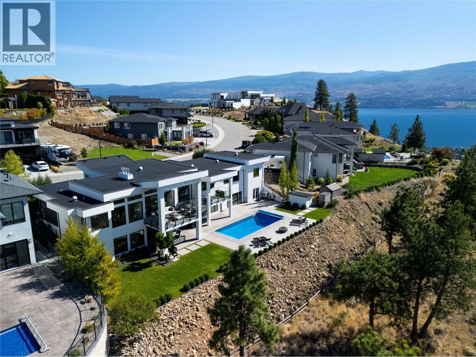 3301 Vineyard View Drive