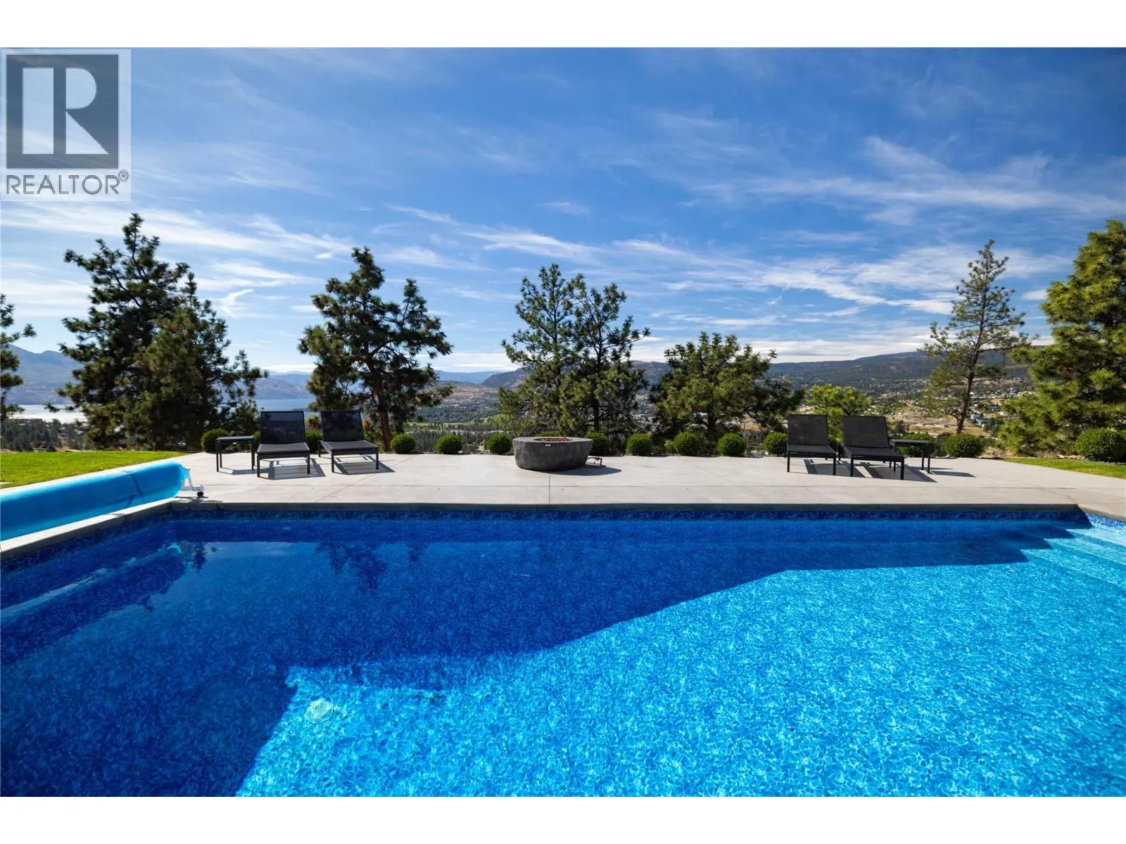 3301 Vineyard View Drive