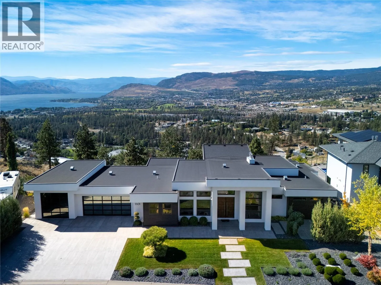 3301 Vineyard View Drive