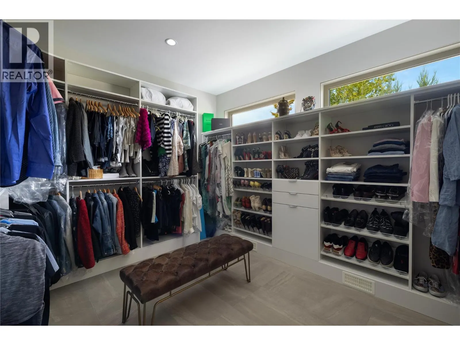 3301 Vineyard View Drive